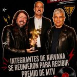 Integrantes de Nirvana se reunieron para recibir premio de MTV 